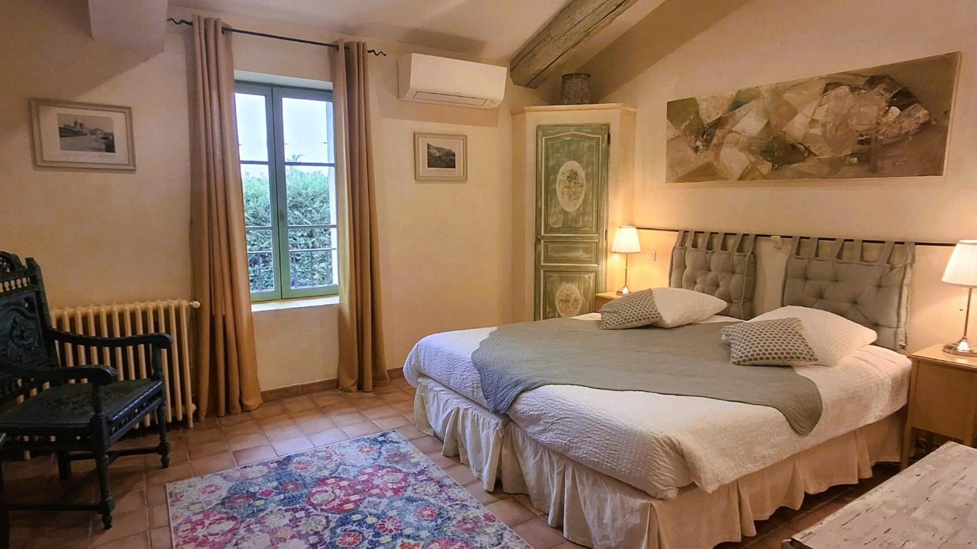 La Bastide Des Amouriers Caumont-sur-Durance Zewnętrze zdjęcie