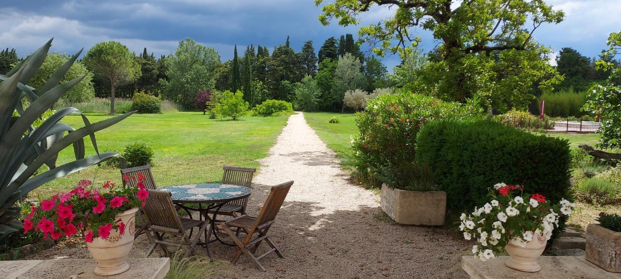 La Bastide Des Amouriers Caumont-sur-Durance Zewnętrze zdjęcie