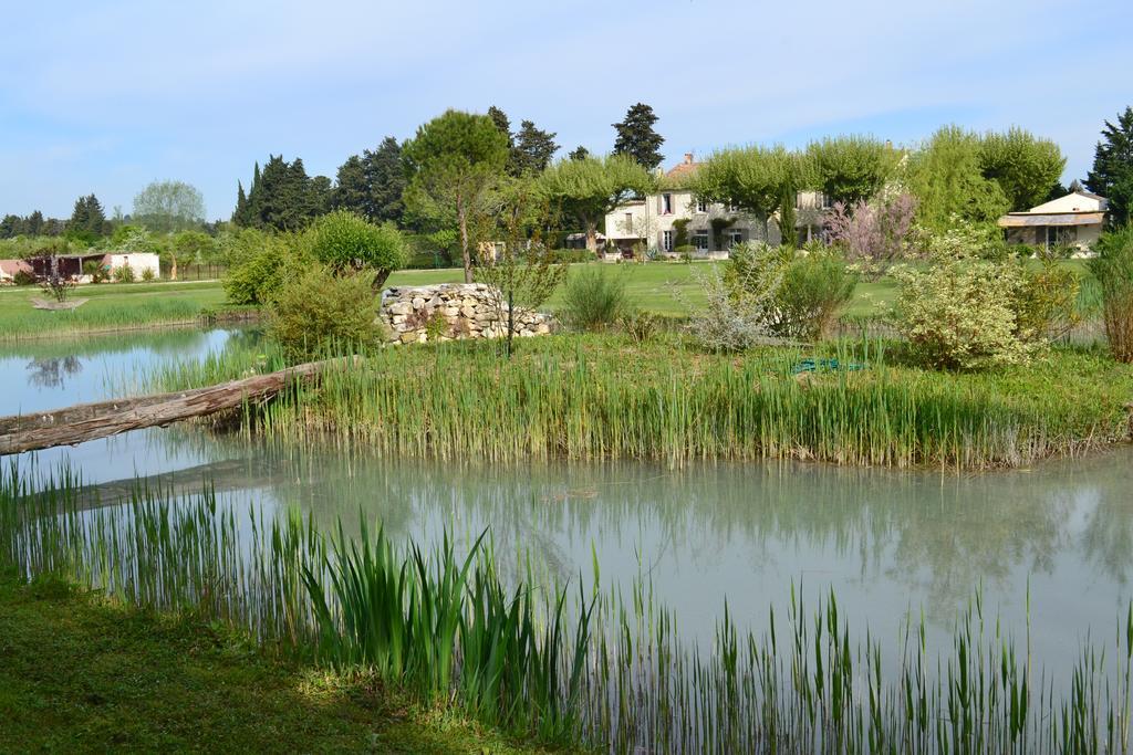 La Bastide Des Amouriers Caumont-sur-Durance Zewnętrze zdjęcie